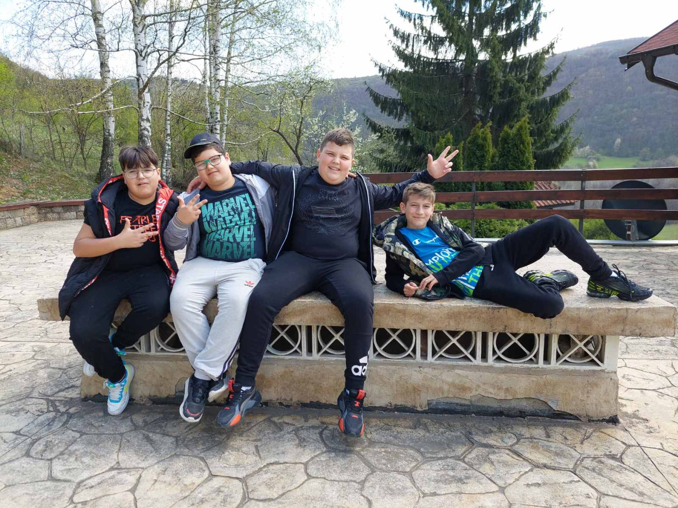 IMG-500a0d084c390673439830245c6b3b3d-V.jpg IMG-500a0d084c390673439830245c6b3b3d-V.jpg